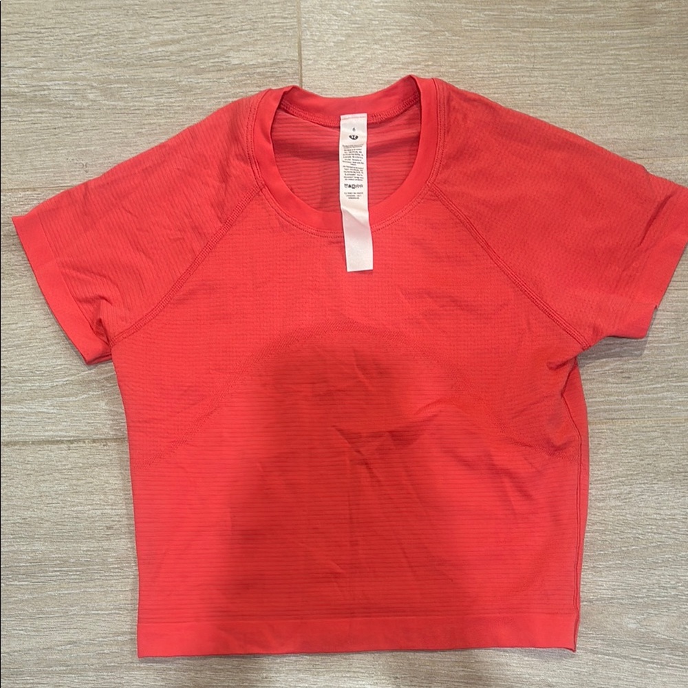 Women's Red Short Sleeve Top